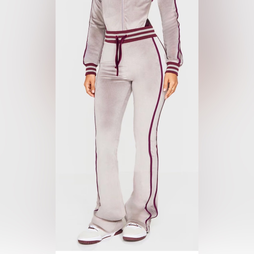 Women’s velour jacket & pant set